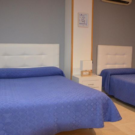 אליקאנטה Hostal Mont Royal מראה חיצוני תמונה