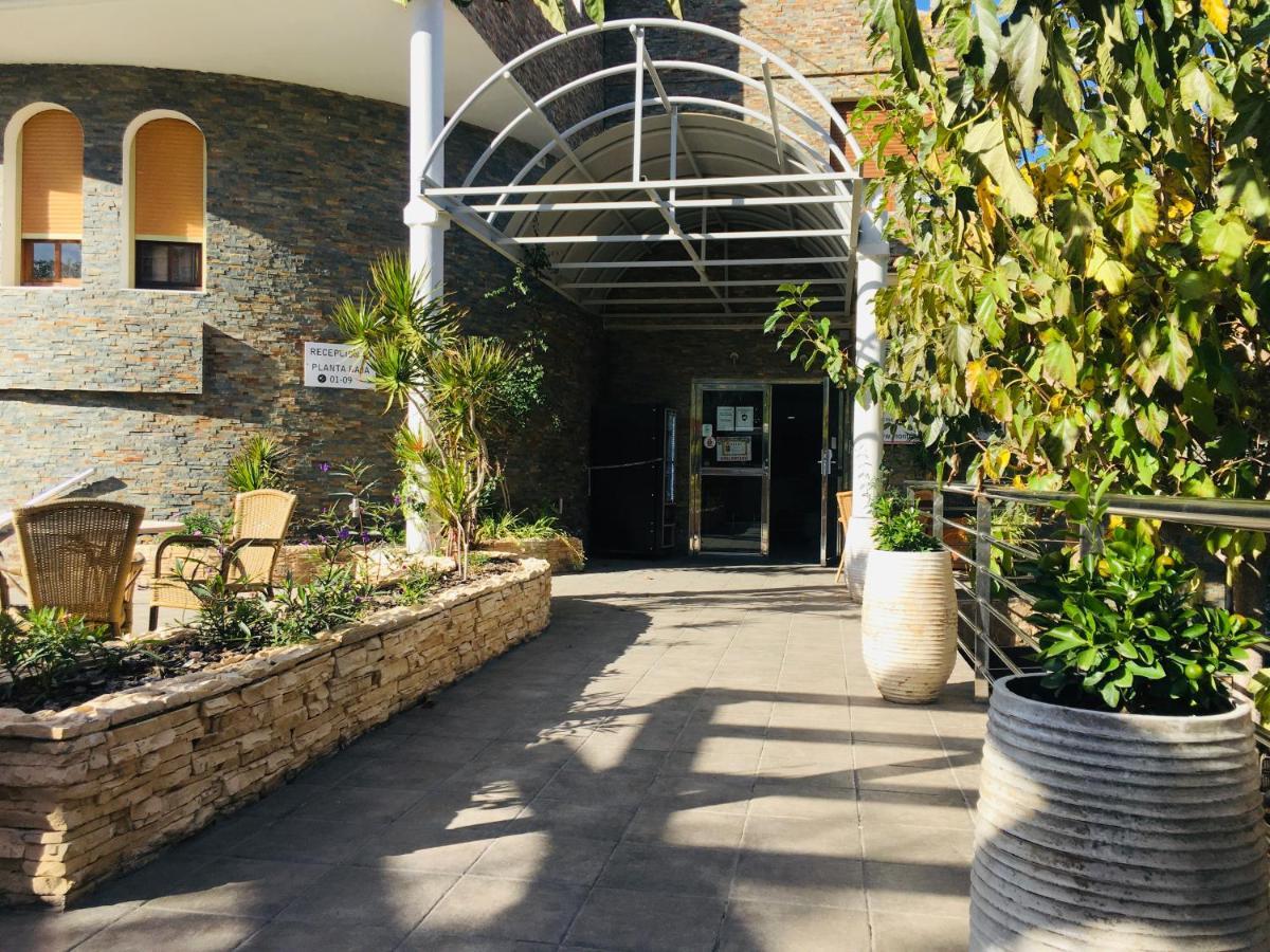 אליקאנטה Hostal Mont Royal מראה חיצוני תמונה