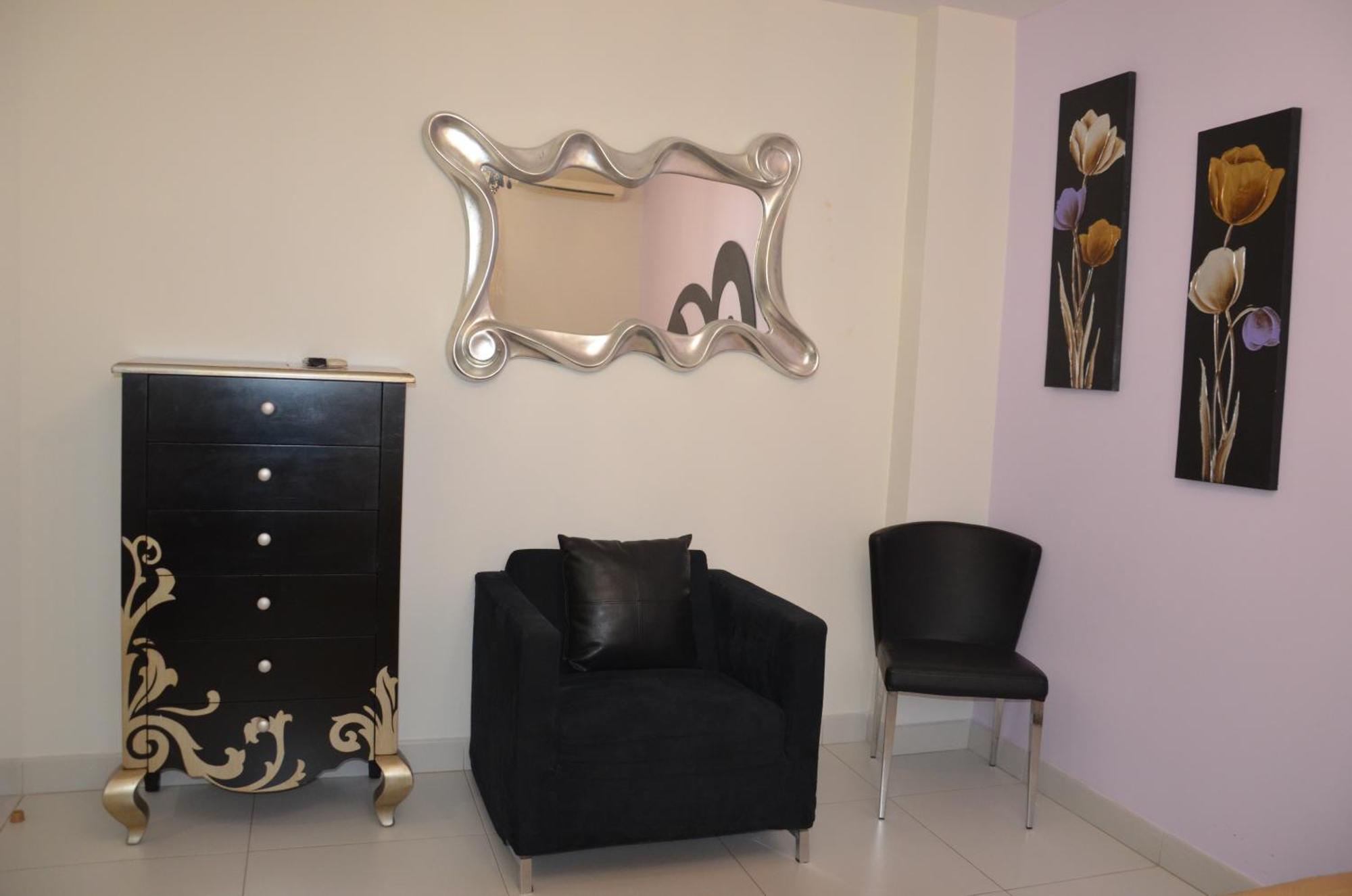 אליקאנטה Hostal Mont Royal מראה חיצוני תמונה