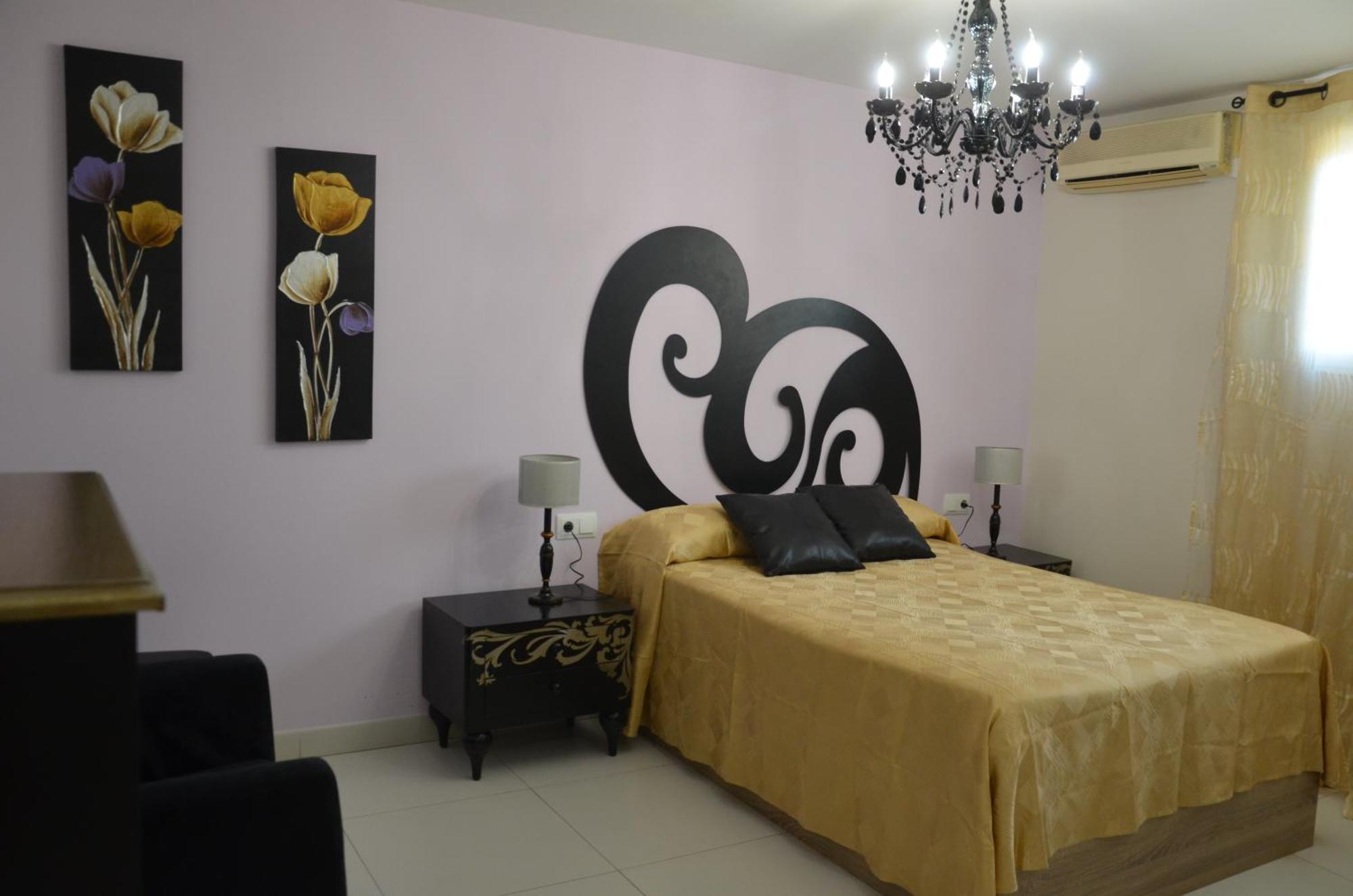 אליקאנטה Hostal Mont Royal מראה חיצוני תמונה