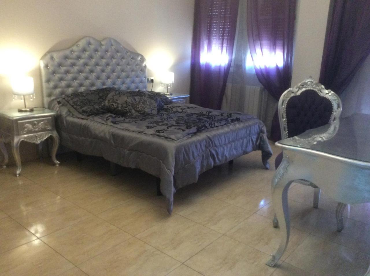 אליקאנטה Hostal Mont Royal מראה חיצוני תמונה