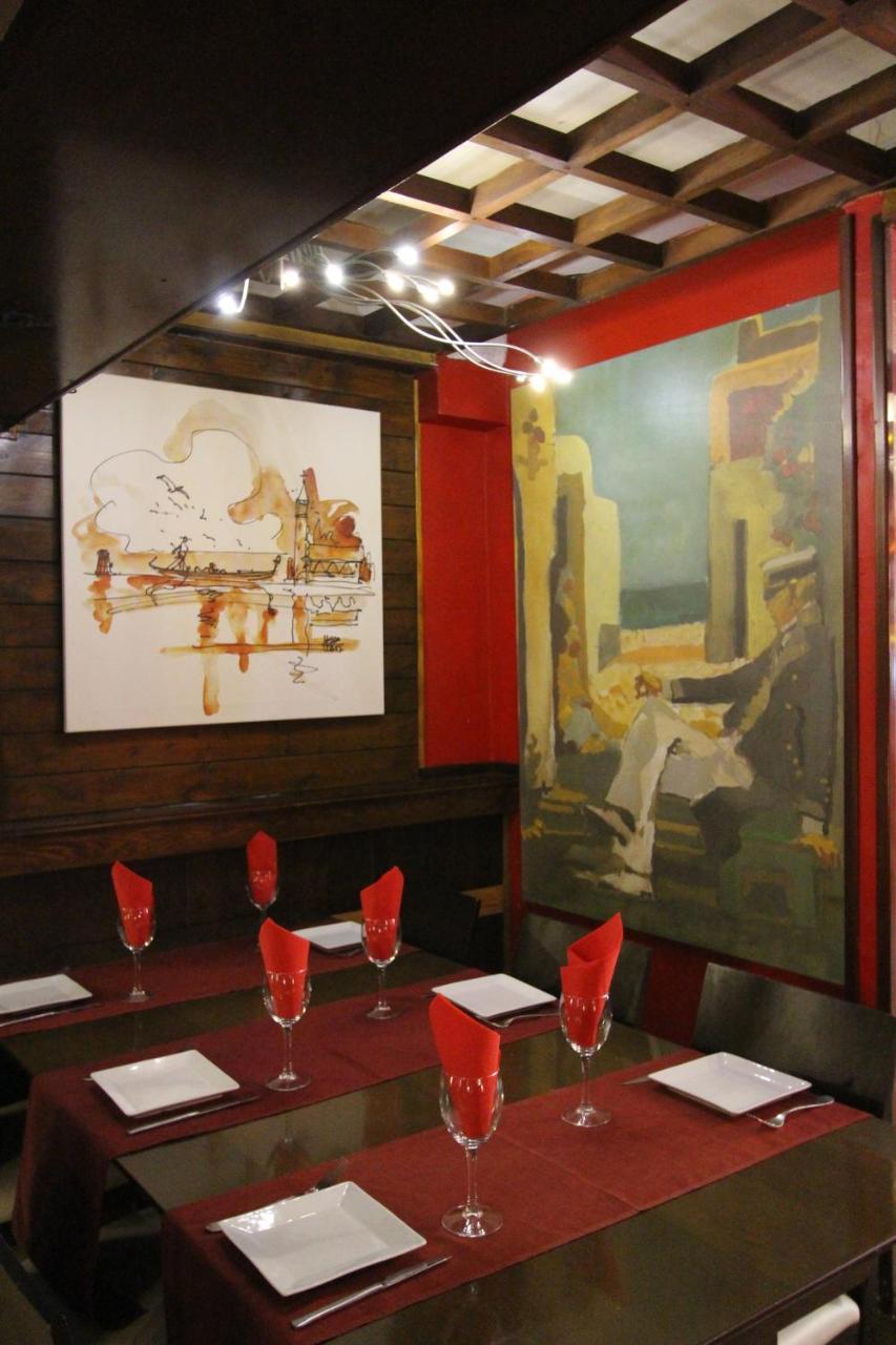 אליקאנטה Hostal Mont Royal מראה חיצוני תמונה