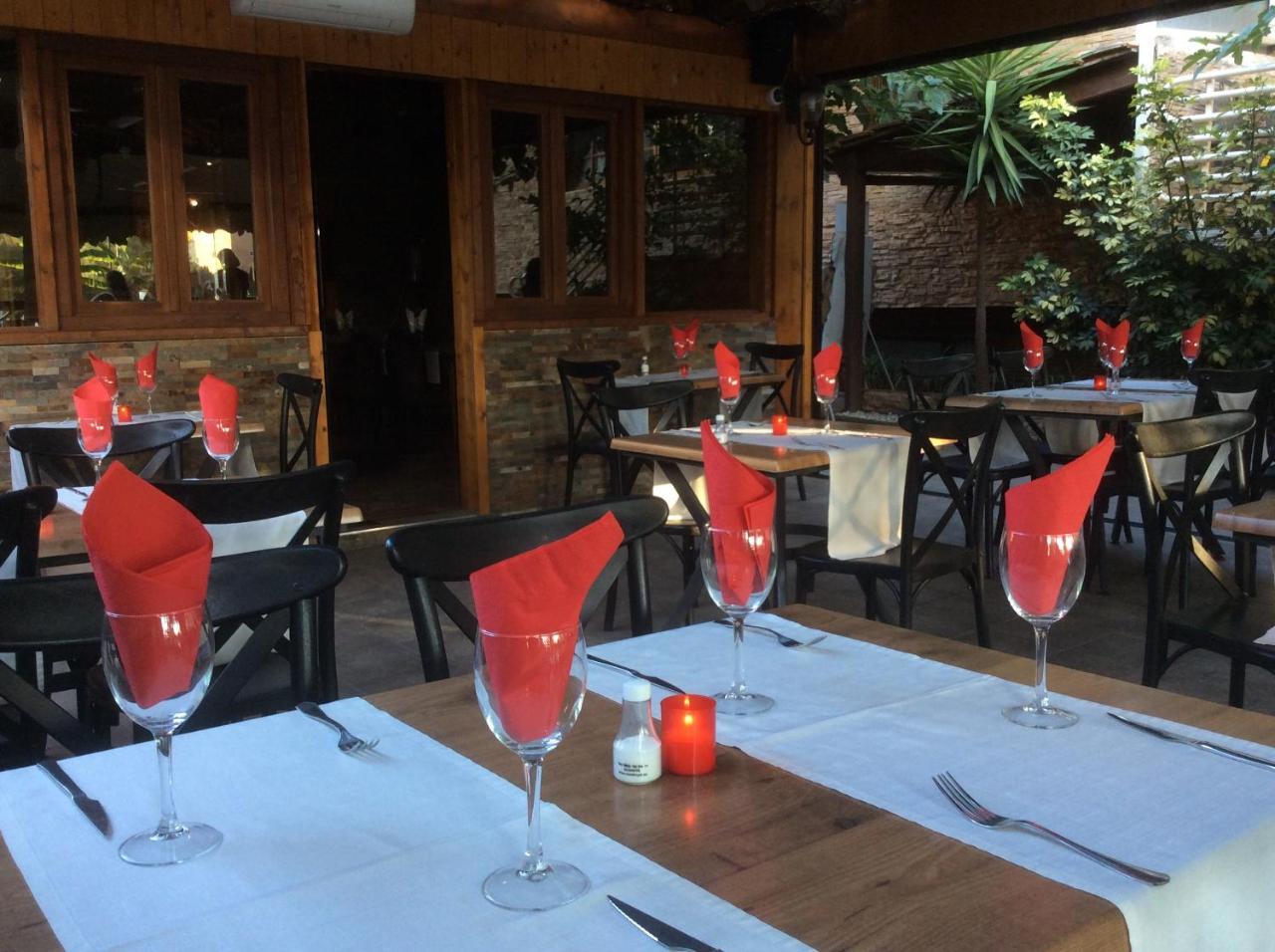 אליקאנטה Hostal Mont Royal מראה חיצוני תמונה